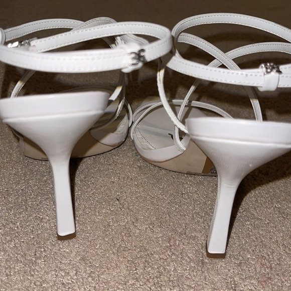 GUC  SAM EDELMAN STRAPPY HEELS !! Size 9. - Picture 11 of 11